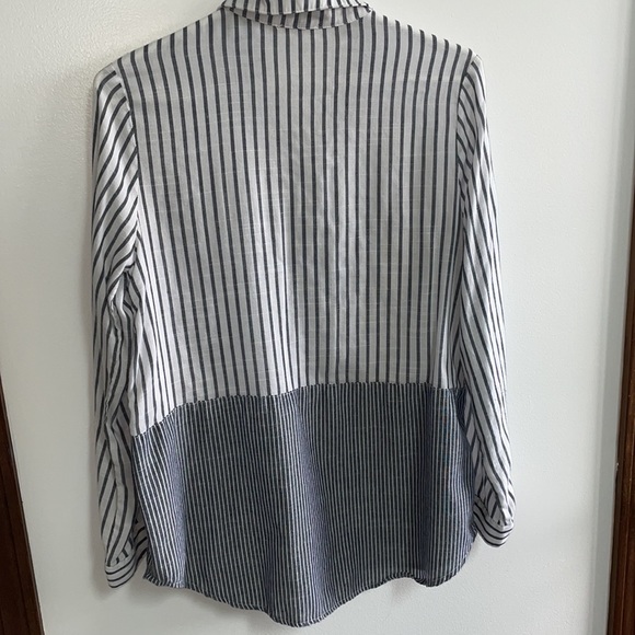 Umgee Striped Button Down Small - Picture 6 of 10